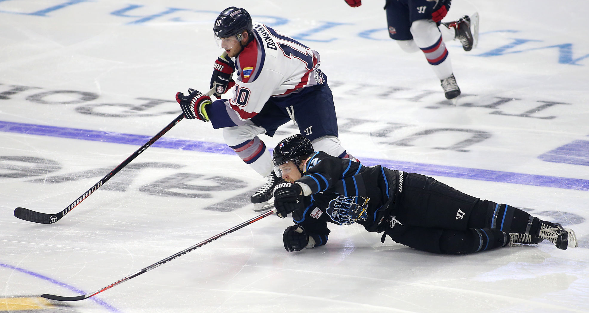 112418-storm-hockey-001